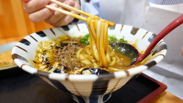【最高にご飯が欲しくなるうどん!!炙りチーズが香るうどん出汁を使ったカレーうどん!!】閑静な住宅街にある讃岐うどんの名店【麺匠くすがみ】【香川県のおすすめ讃岐うどん】