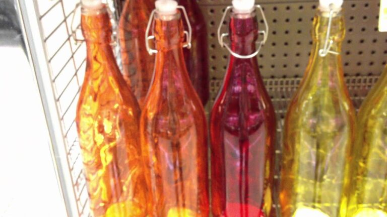 シドニー カラフルなボトル Colorful  Bottle at Store in Sydney Australia