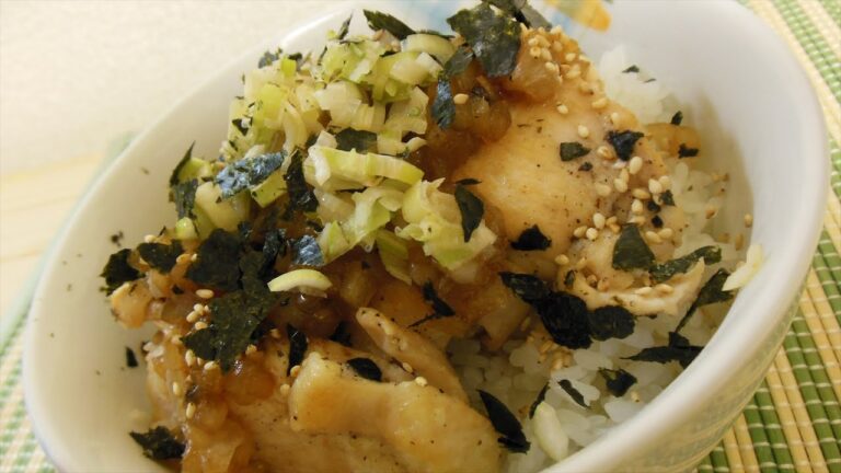 【簡単レシピ】鶏むね肉のさっぱり香味丼の作り方【Refreshing flavor bowl of chicken breast meat】