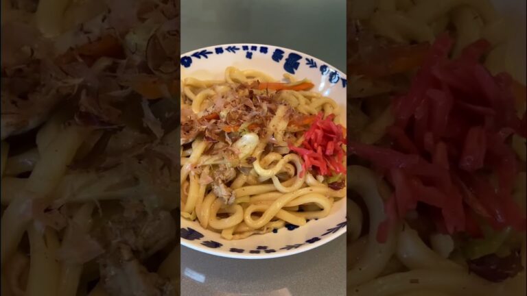 焼きうどん #shorts #料理 #うどん #豚肉 #玉ねぎ #にんじん #キャベツ