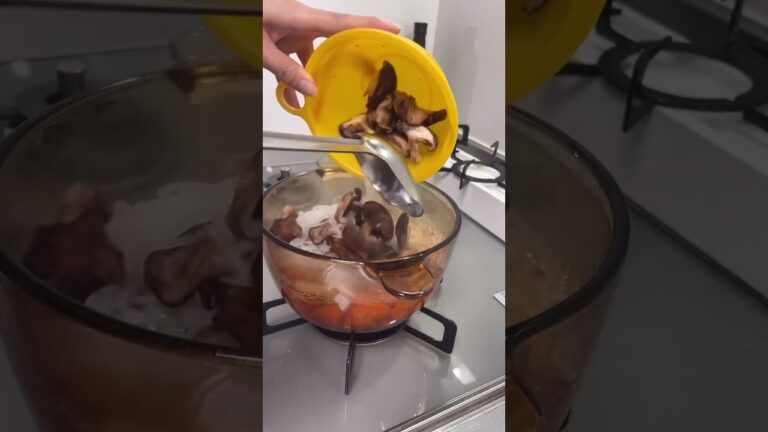 【婚活修業】新じゃがで肉じゃがの作り置き　#shorts