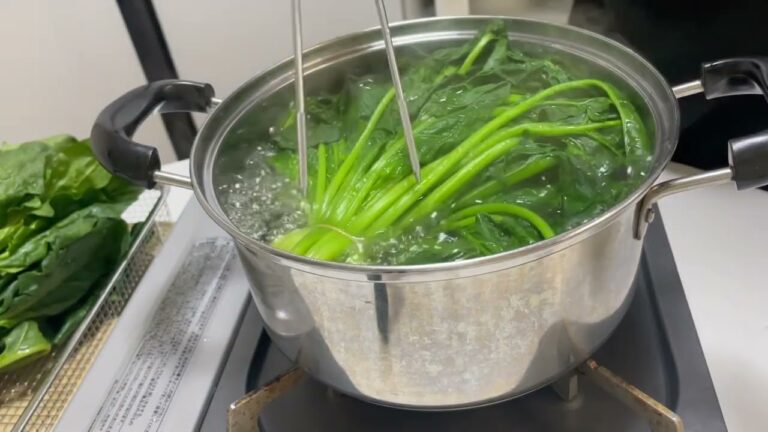 おうち居酒屋　ほうれん草とえのきのお浸し