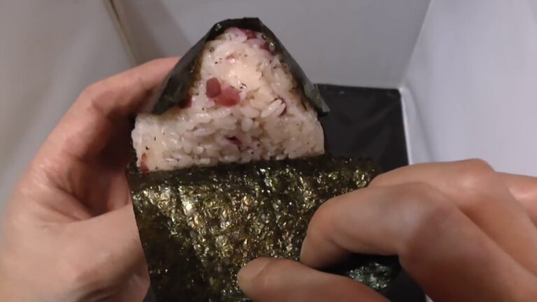 セブン-イレブンの梅づくしおにぎり