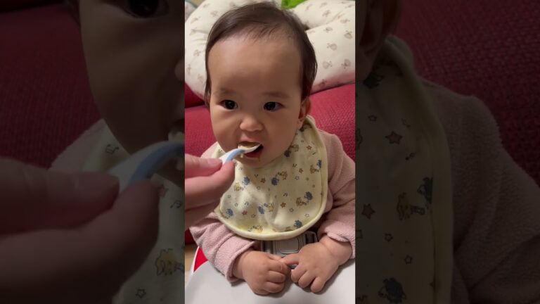 はじめてのパスタ【1歳0か月】#shorts #赤ちゃん #baby #離乳食 #first #babyfood #pasta #spagetti