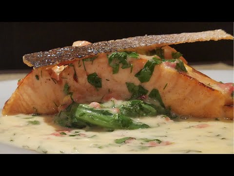 【フランス料理】サーモンのムニエル ブールブランソース