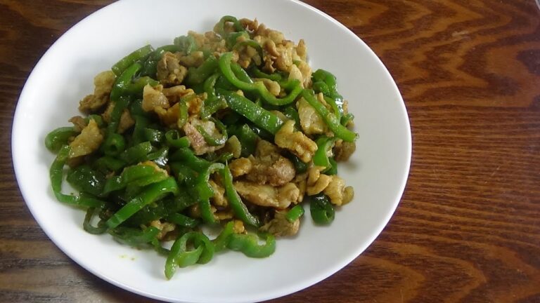 豚肉とピーマンのカレー炒め　すこぶる美味しい！
