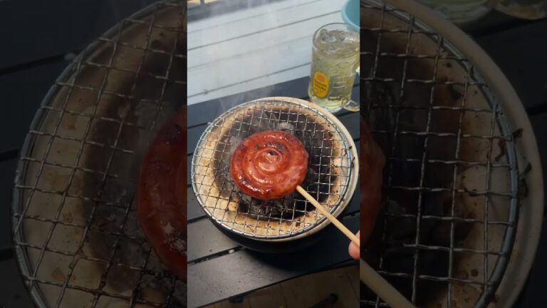 七輪で、ぐるぐるウインナー焼いたら美味すぎた！【アル中カラカラ】#shorts #アル中カラカラ #tiktok