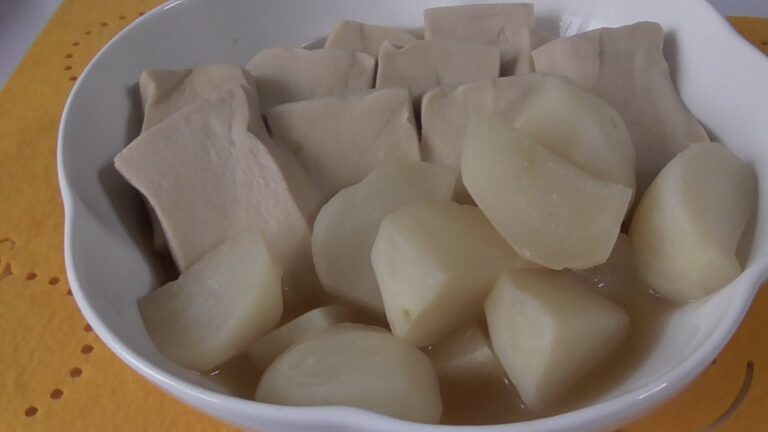 簡単・カブと高野豆腐の煮物