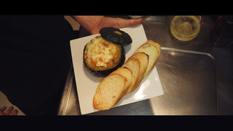 【器も食べる】坊ちゃんかぼちゃの丸ごとグラタン【料理vlog#7】