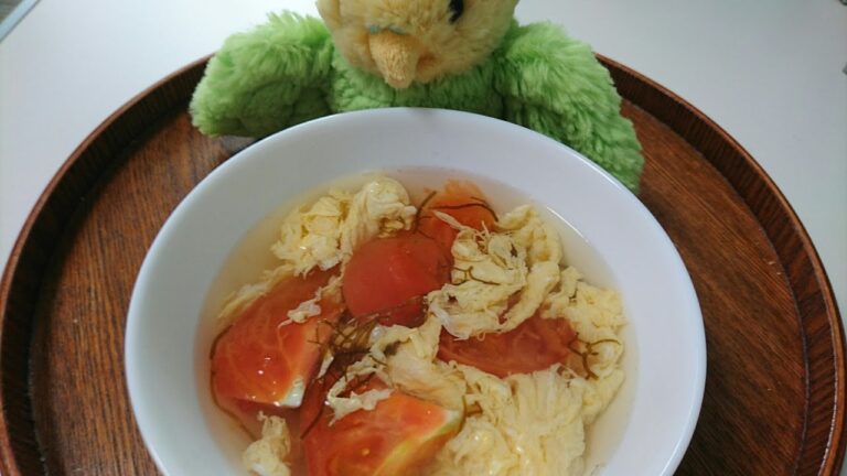 ＃19【ゆる～い料理動画】もずく酢と卵とトマトのスープ