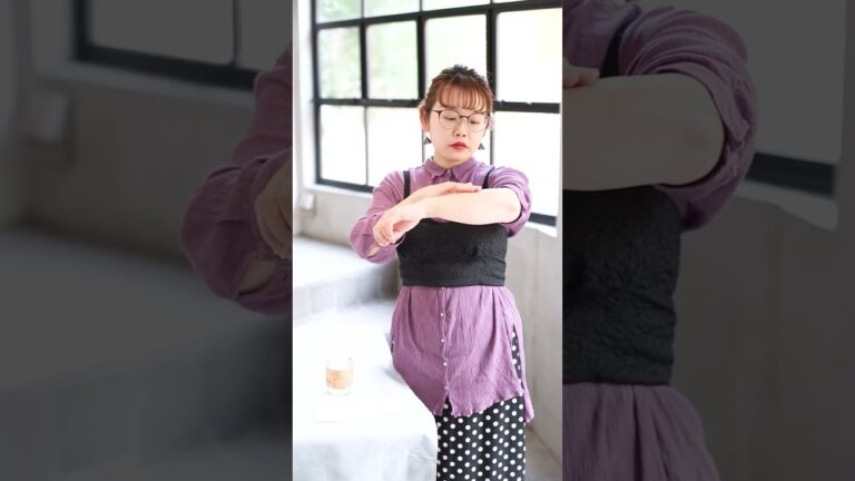 ✿食べるだけじゃない？！✿ココナッツオイルでボディケア✿ココナッツオイルには今話題のMTCやラウリン酸などが含まれており摂取することで…そんなココナッツオイルは食べるだけじゃないんです#shorts