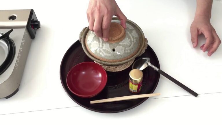 寒い日は鍋焼きうどん