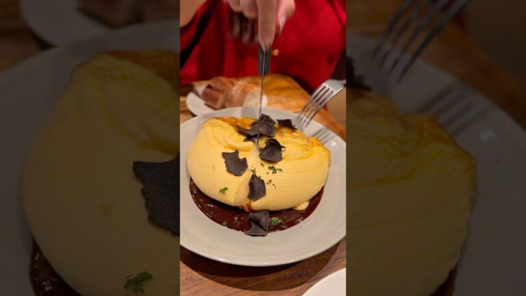 トロトロモンサンミッシェル風トリュフオムレツ　BISTRO TORICOYA  恵比寿