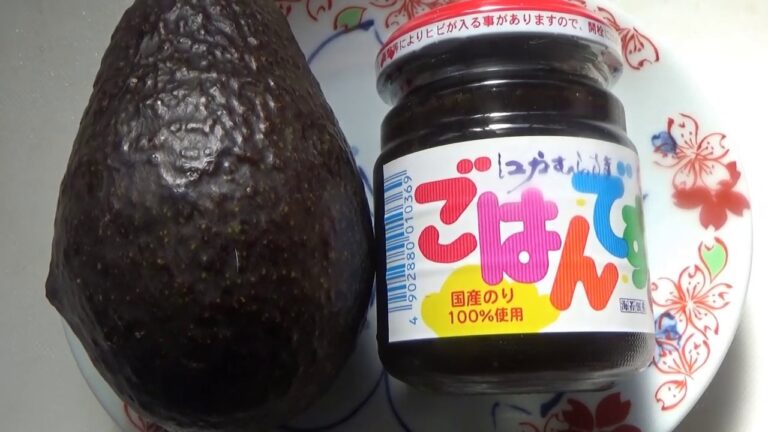 アボカドの一番美味しい食べ方？　ご飯がすすみます！　クイックメニュー　Avocado