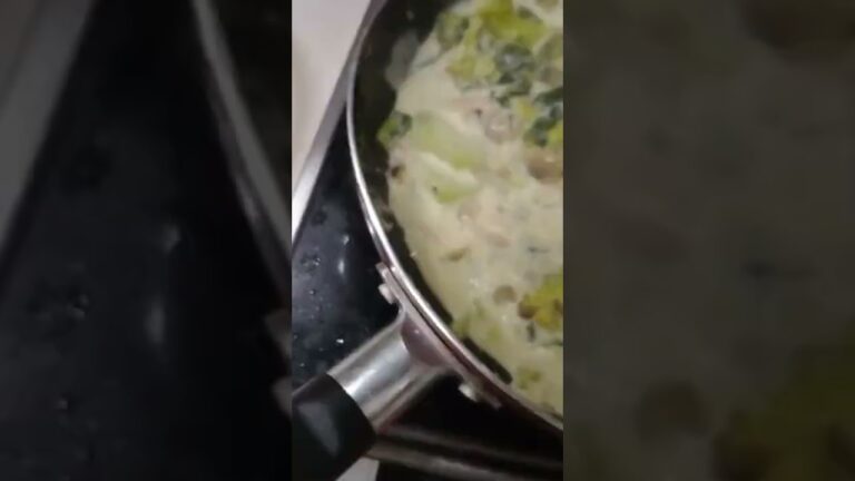 クリームパスタ♪ブロッコリーが菜花みたいに