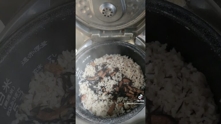 炊き込み御飯鶏🐔肉ひじき御飯作りました
