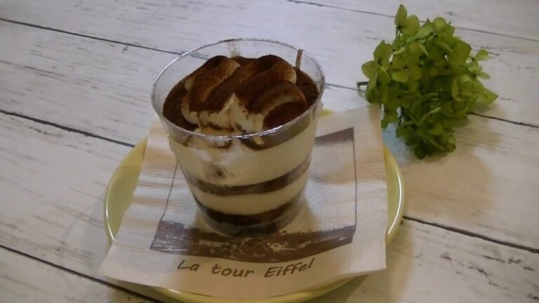 【セブンイレブン新商品】イタリア産マスカルポーネ仕立てのとろける濃厚ティラミス