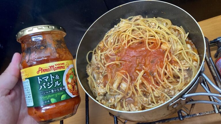 茹で汁が残らないワンパンで作れるトマトチキンきのこパスタをハイボールをキメるだけの動画