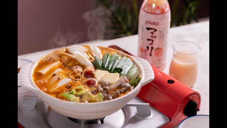 アボカドとバターコーンのキムチしびれ鍋