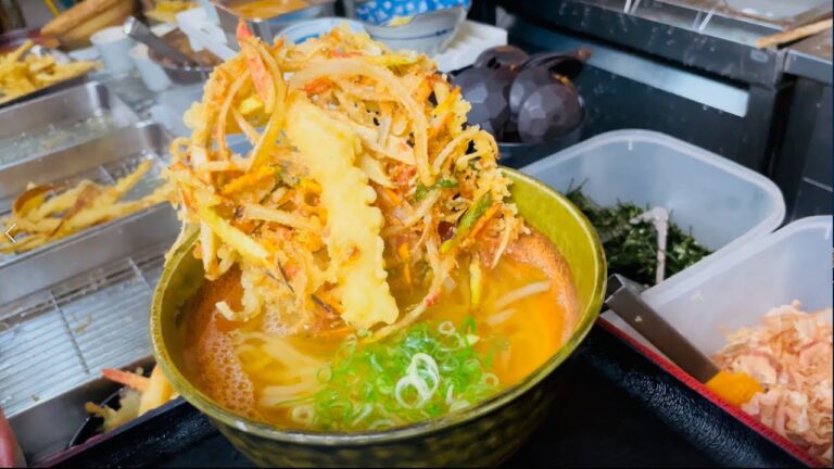 【うどんUdon】Is this Ramen or Soba? No, the answer is Udon Noodles.