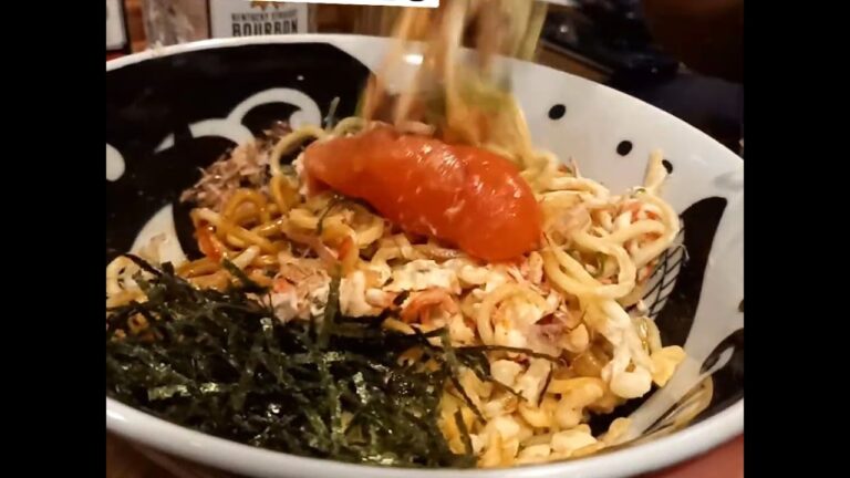 明太子油そばを混ぜる。