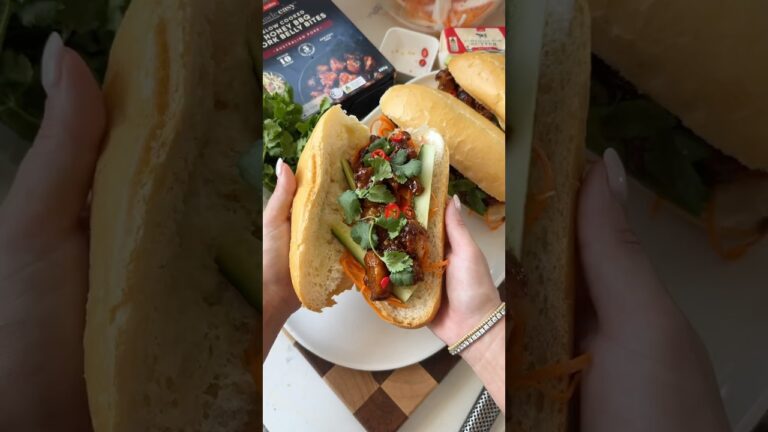 Serve up this pork belly banh mi in just 15 minutes 🌯 #banhmi #porkrecipe #shorts