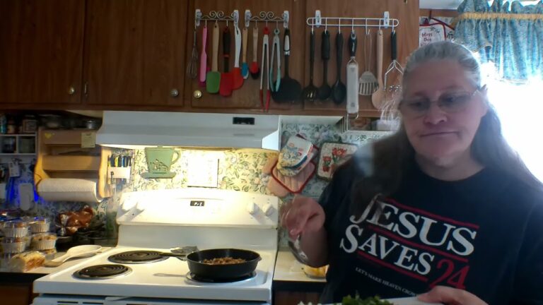 Ann's Country Cooking: Fluffy and Delicious Sausage and Spinach Frittata.