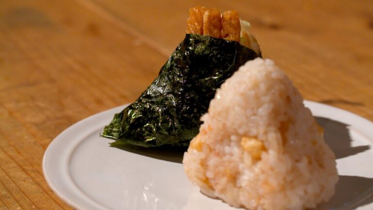 もうやめられない！かっぱえびせんで作るおにぎり アレンジレシピ（カルビー）/ Japanese Riceball Recipe
