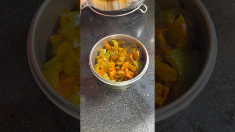 Yummy Mushroom capcicum sabzi #ytshorts #recipe #youtube #mushroomrecipe #cookingvlog
