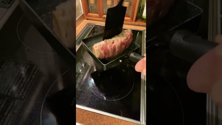 『キメる』肉巻きおにぎりをキメていく