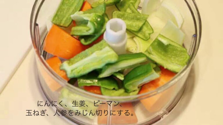 鶏ひき肉のカレー風味レタス包み