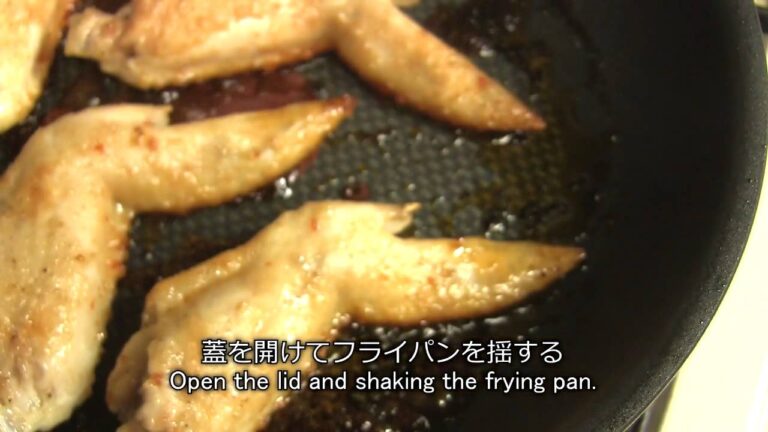 手羽先のピリ辛焼き♪  Hot chicken wing♪