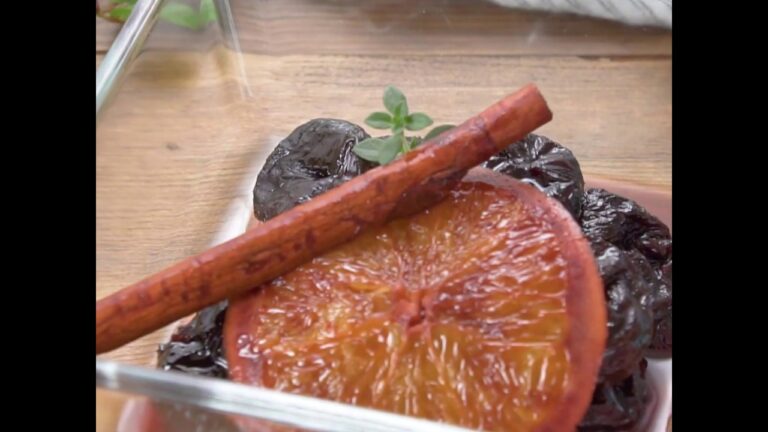 冷蔵庫に常備したいデザート プルーンの紅茶ワイン煮 ｜ moguna[モグナ]