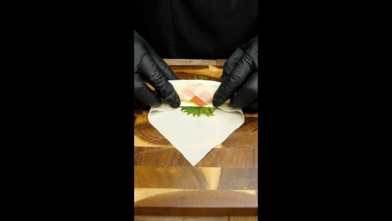 【はんぺん×明太子が最高に合う！】揚げない！焼くだけ簡単はんぺんチーズ春巻き / Spring Rolls with ‘Hanpen’