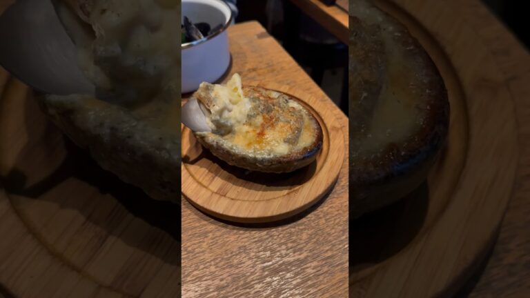 これをこえるグラタン逆にある？【新宿ワイン酒場・ゴルゴンゾーラチーズとえのき筍のグラタン】#チーズ#イタリア#グラタン#リゾット#ドリア#新宿グルメ#グルメ