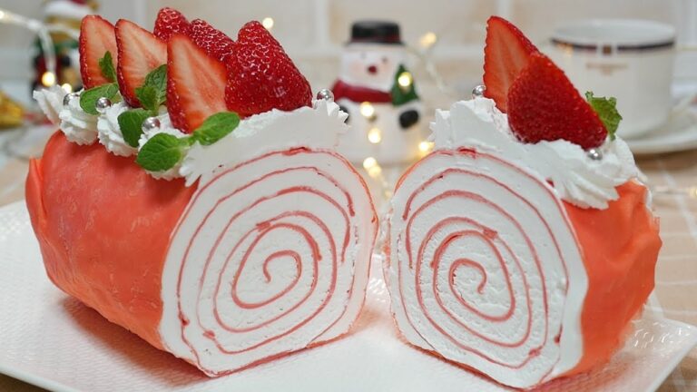 いちごのクレープロールケーキ strawberry crepe roll cake