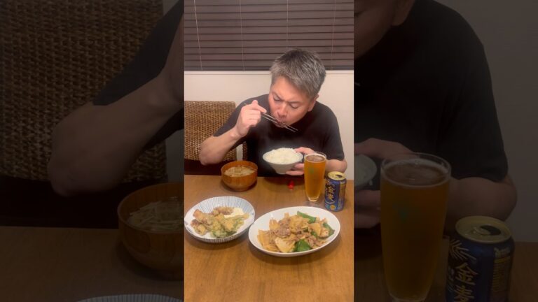 仕事終えたサラリーマンの晩飯風景【ちくわとオクラの天ぷらとたけのこのオイスター炒め】