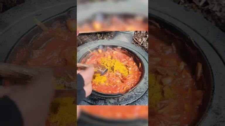 赤缶でスパイスカレー【詳細はコメント欄からどうぞ!】