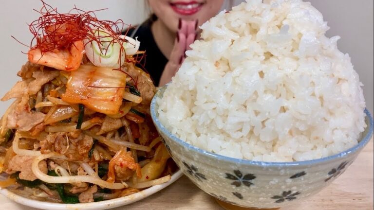 【ASMR】ピリ辛豚キムチおかずに白米もりもり食べる| EATING SOUNDS | Stir-fried pork and kimchi | Not Talking