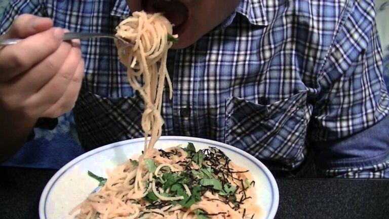 ［一人deごはん］明太子パスタ200g。お供はサントリーモルツだ～！