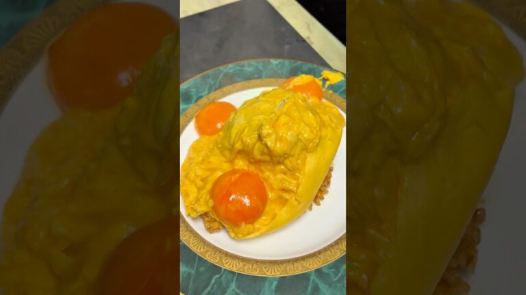 【愛知・岡崎】卵がこぼれる カマンベールチーズの絶品オムライス🧀 #japanesefood #ジョイ飯 #shorts