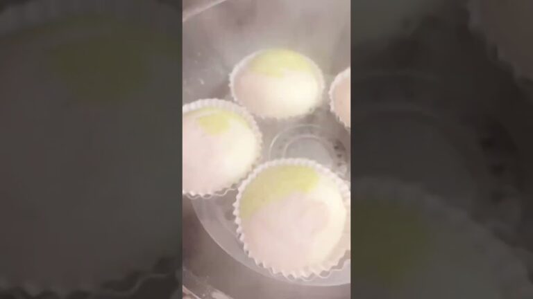 ひな祭りに菱餅カラーの甘酒蒸しパンはいかが？！#米粉レシピ #蒸しパン  #ひな祭り