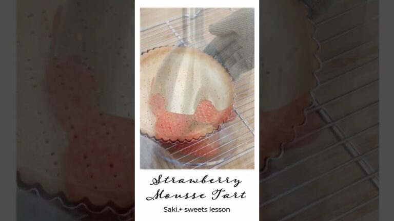 母の日にもぴったり💐【いちごのムースタルト】【Strawberry Mousse Tart】の作り方/パティシエが教えるお菓子作り！#sakiplus #苺スイーツ #母の日