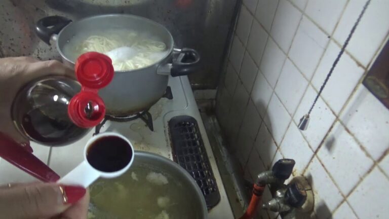 出汁から手作り鶏南蛮うどん作るね☆