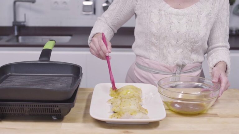 オリーブオイルを使ったレシピ | スペイン産エクストラバージンオリーブオイルとスパイスのドレッシングでいただく鱈焼