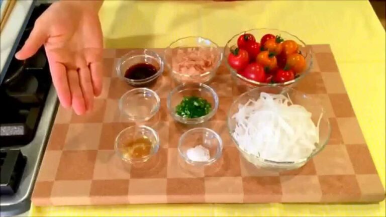 KAGOME トマト 料理レシピ　トマトと新玉ねぎのさっぱり和え