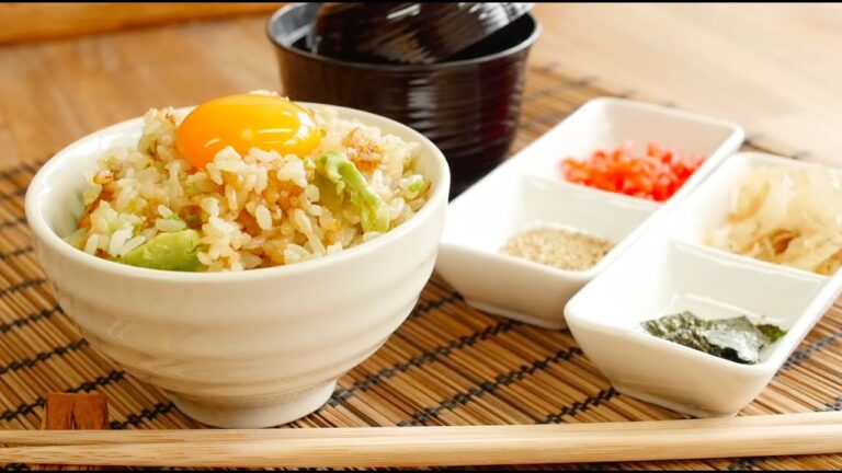 「アボカドまるごと炊き込みご飯」の作り方