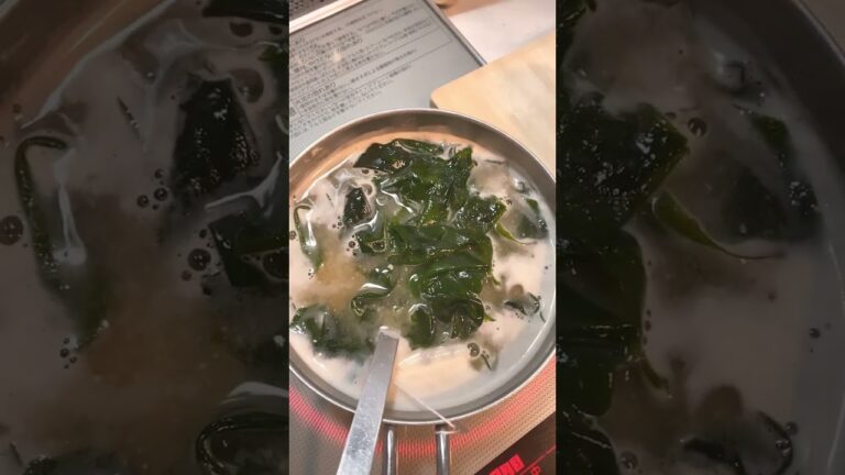 ワカメ味噌汁