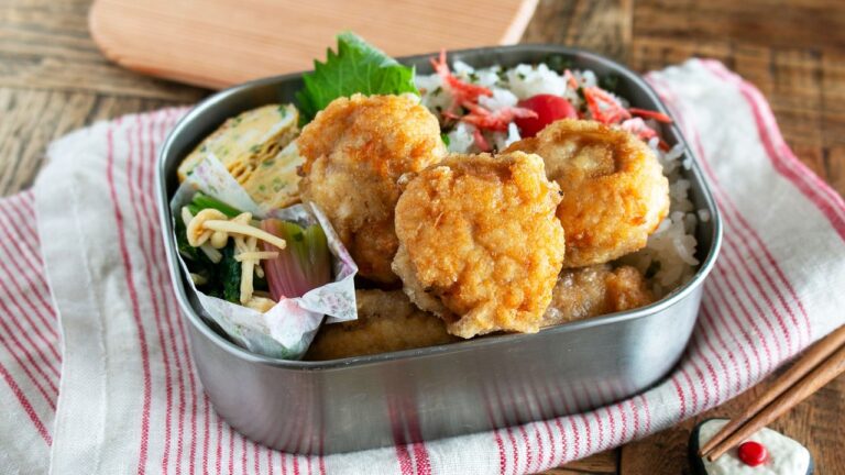 【節約弁当】「愛以外の何物でもない」鶏皮ひき肉唐揚げ弁当#bento #1031 #ideas #Japanese