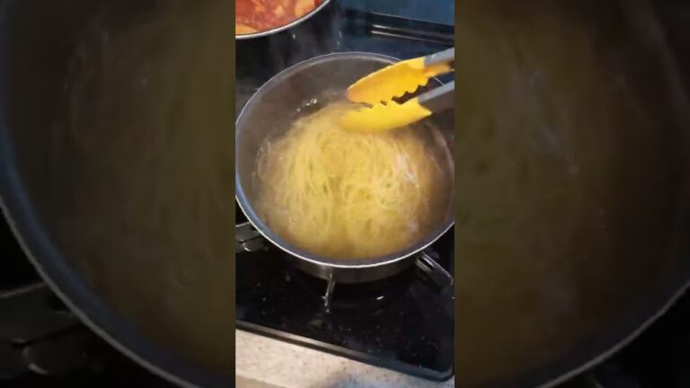 【パスタ弁当】たけのこのトマトソーススパゲッティをお弁当にした記録('∇')【ふたりごはんvlog】#Shorts